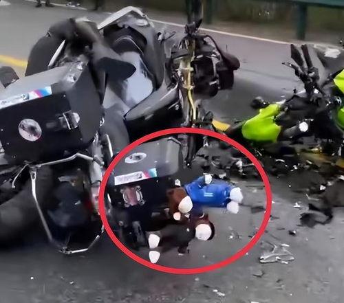 小鱼机车吃瓜,吃瓜群众眼中的速度与激情